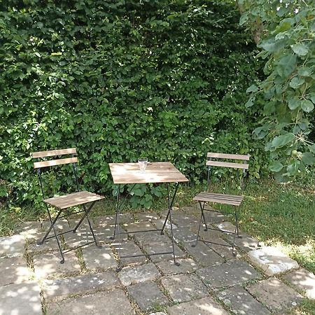 L'Echappee Au Jardin, Yourte Bucolique Godinne Exteriér fotografie