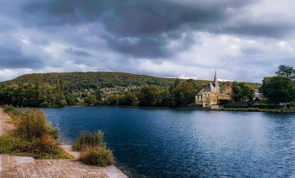 L'Echappee Au Jardin, Yourte Bucolique Godinne Exteriér fotografie